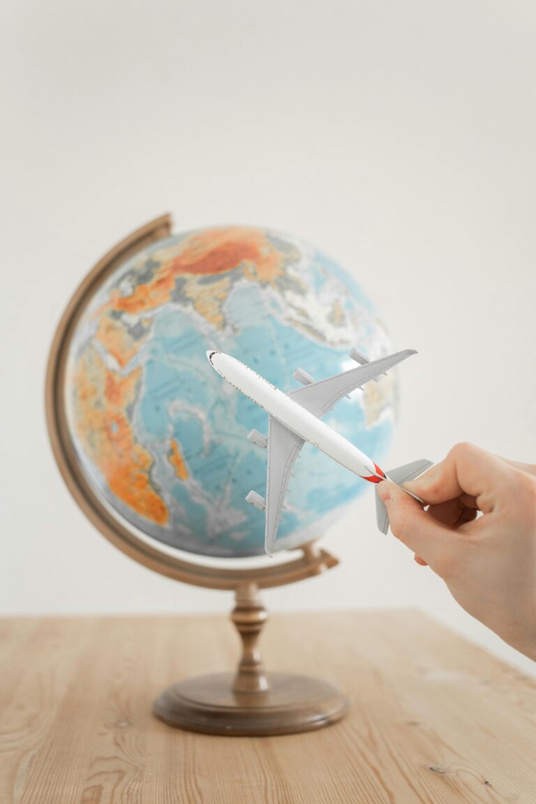 Best Flight Price Drop Tracker App for Real-Time Deals