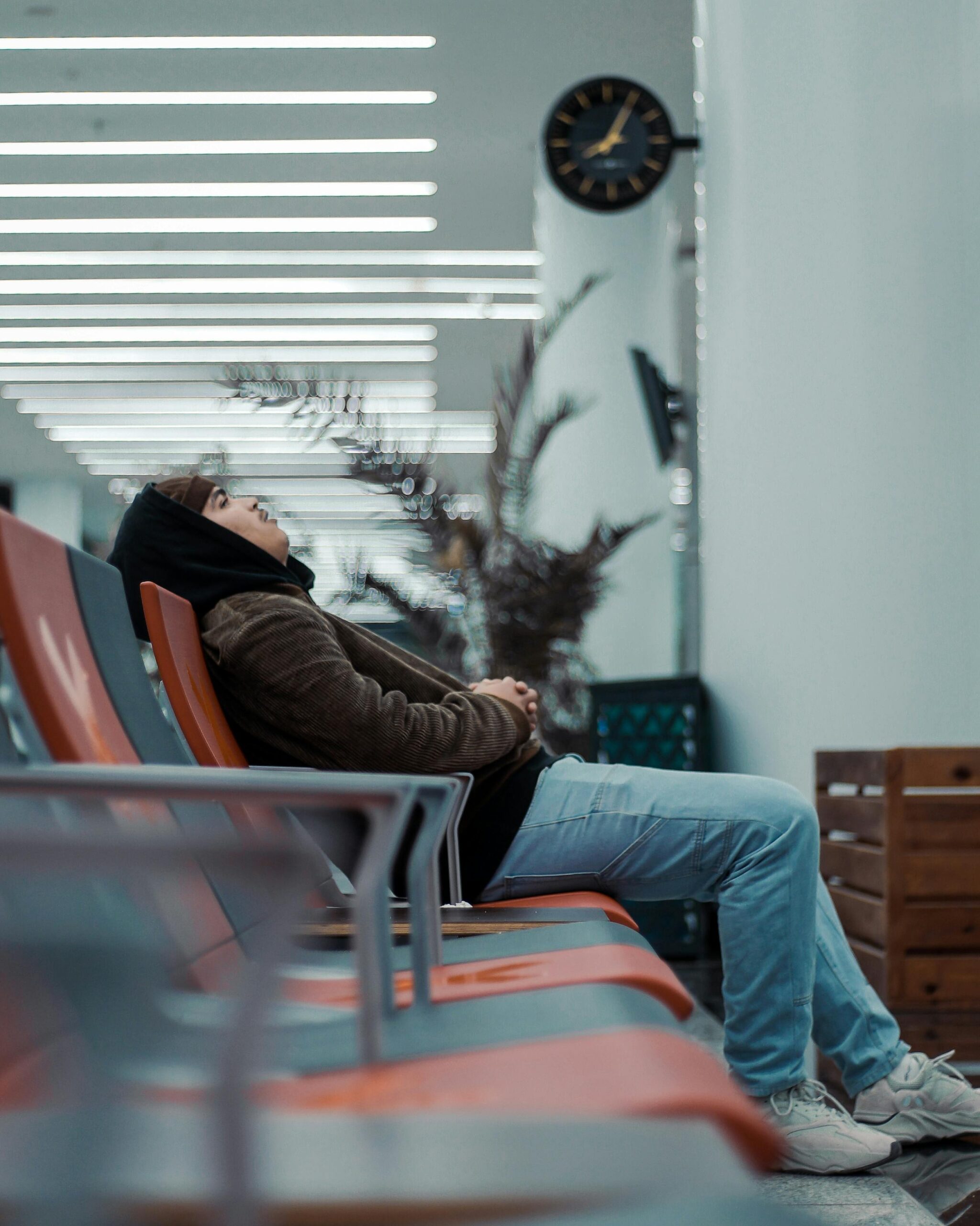airport sleeping hacks